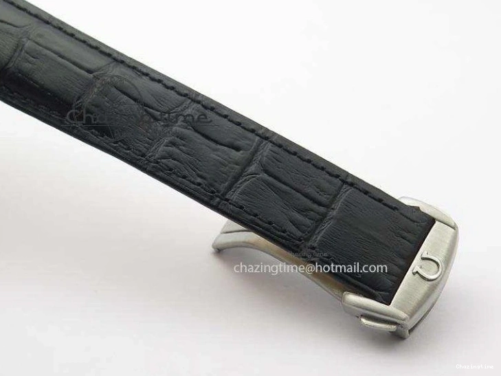 1228 Vibrant Speedmaster JHF SS Snoopy Award 45th Anniversary White Dial On Black Leather Strap 8238